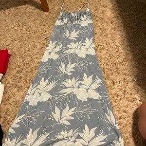 o’neill size medium long dress with dainty back